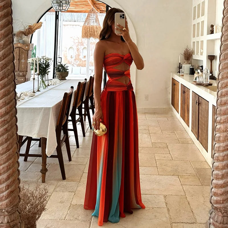 Atardecer Coral — vestido maxi degradado tie-dye con hombros descubiertos y diseño elegante de verano