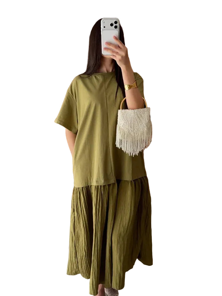 Brisa Aire — vestido largo fluido con plisados, manga corta y diseño patchwork elegante