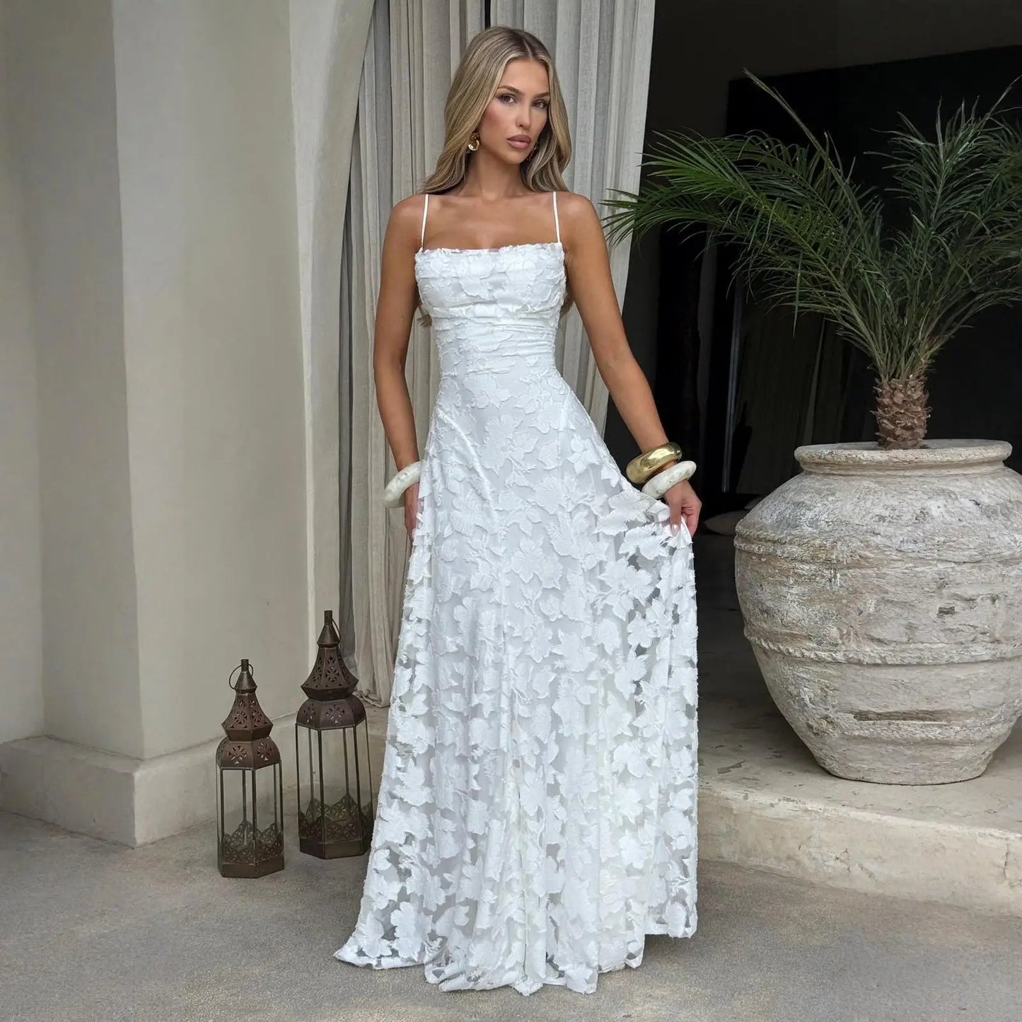 Elena Nocturna — vestido largo de gasa jacquard con espalda descubierta