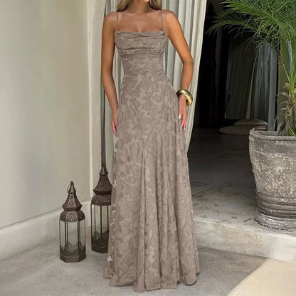 Elena Nocturna — vestido largo de gasa jacquard con espalda descubierta